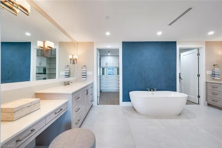 Ensuite Primary Bathroom