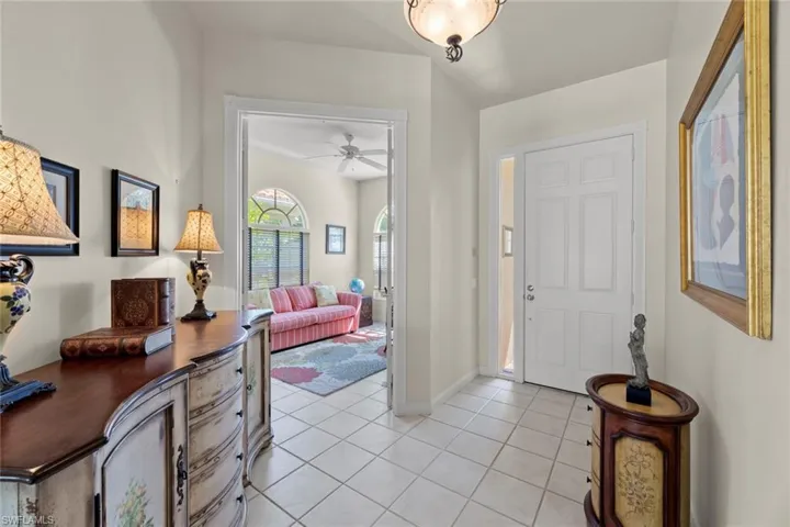4309  Montalvo  CT, Naples, FL 34109