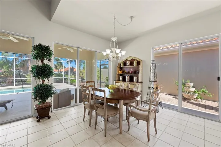 4309  Montalvo  CT, Naples, FL 34109