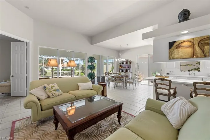 4309  Montalvo  CT, Naples, FL 34109