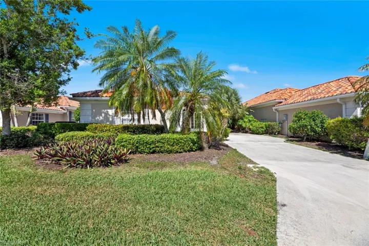 4309  Montalvo  CT, Naples, FL 34109