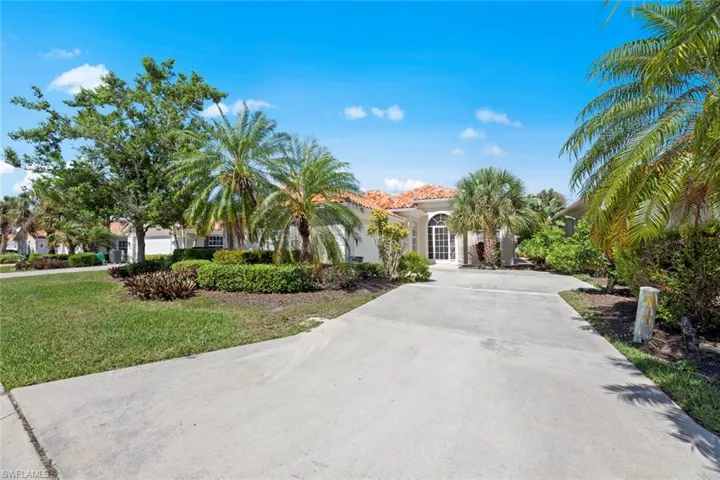 4309  Montalvo  CT, Naples, FL 34109