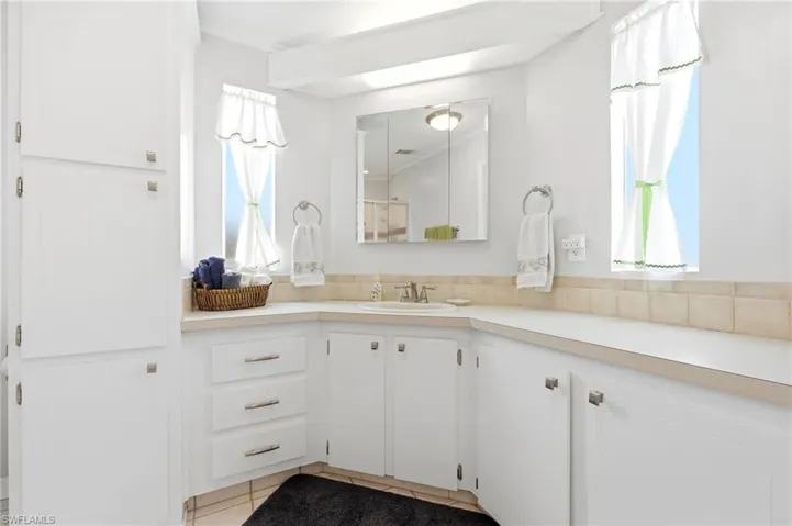 1759 Beverly Dr, Naples, Florida 34114