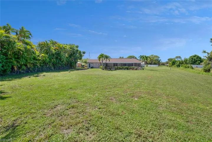 4739  Rhyme  CT, North Fort Myers, FL 33903