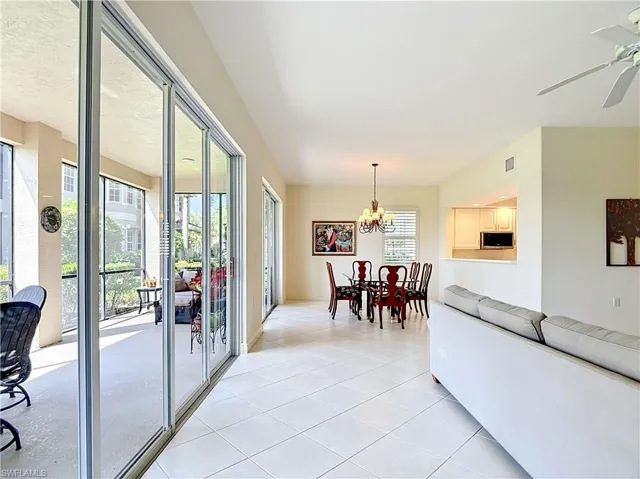777  Regency Reserve  CIR, Naples, FL 34119