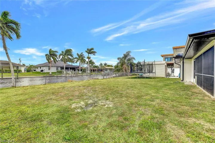 4842  Triton W CT, Cape Coral, FL 33904