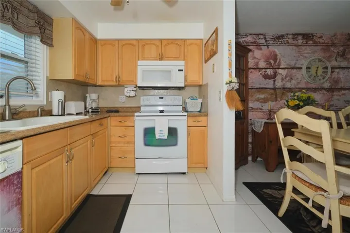 6777 Winkler Rd 125, Fort Myers, Florida 33919
