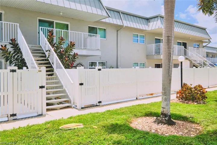 6777 Winkler Rd 125, Fort Myers, Florida 33919