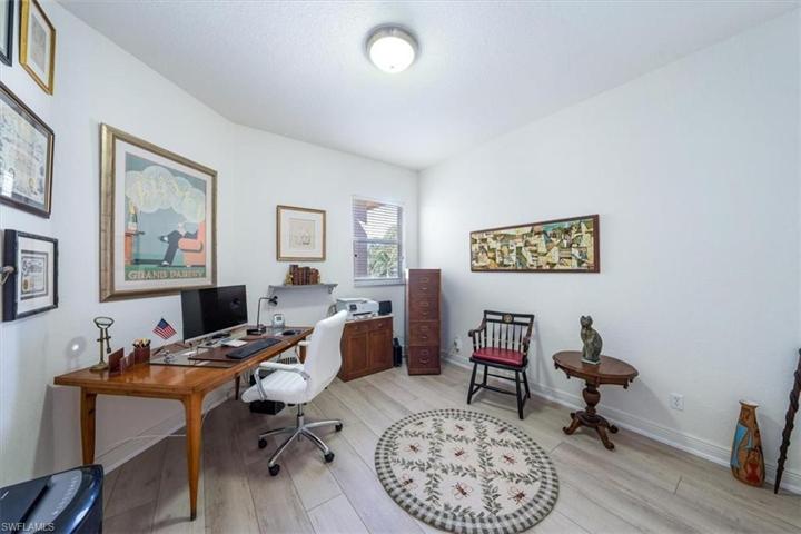 Office/3rd bedroom