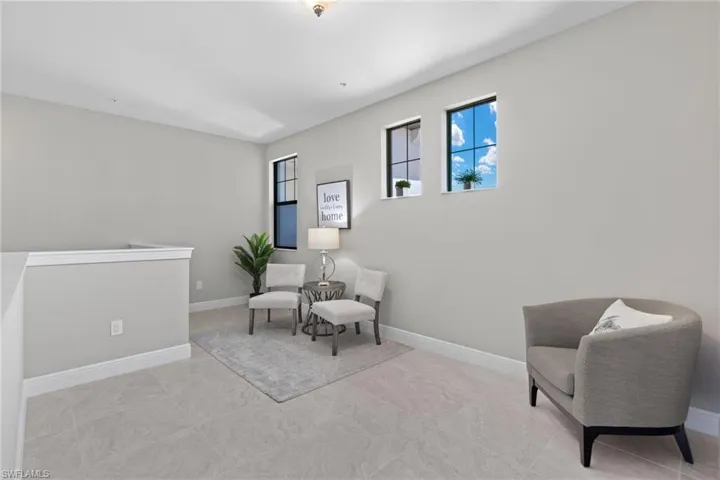1602  Oceania S DR, Naples, FL 34113