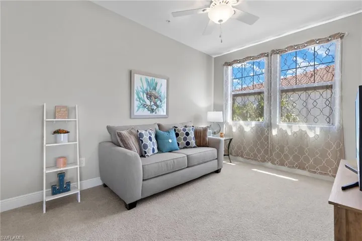 1602  Oceania S DR, Naples, FL 34113