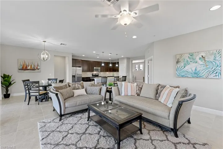 1602  Oceania S DR, Naples, FL 34113
