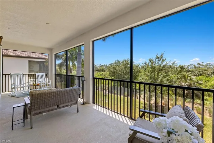 1602  Oceania S DR, Naples, FL 34113