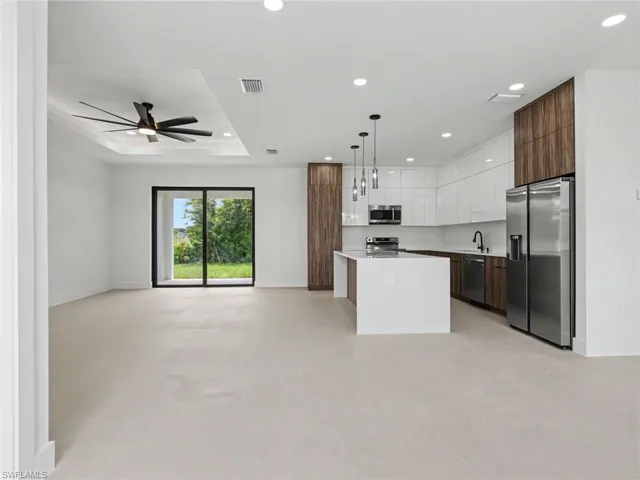 913 Joponica Ave S, Lehigh Acres, Florida 33974