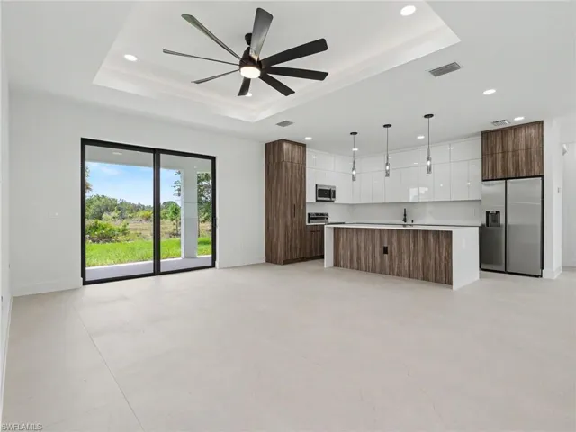 913 Joponica Ave S, Lehigh Acres, Florida 33974