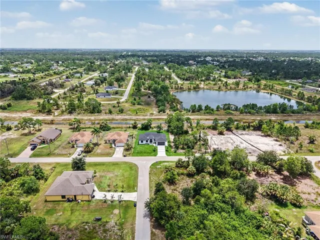 913 Joponica Ave S, Lehigh Acres, Florida 33974