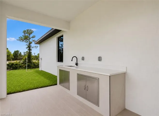 913 Joponica Ave S, Lehigh Acres, Florida 33974