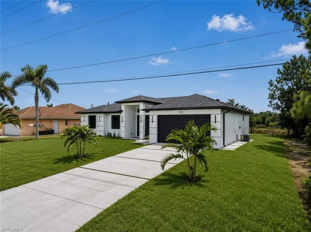 913 Joponica Ave S, Lehigh Acres, Florida 33974