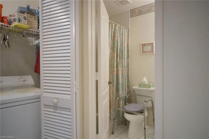 In Veranda laundry - guest bathroom