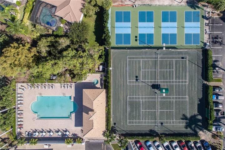 Pickleball tennis pool