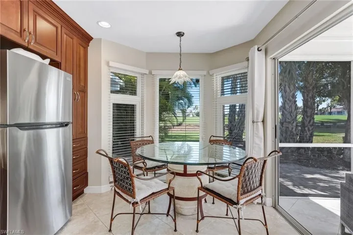 Savor breathtaking views every day from your breakfast nook.