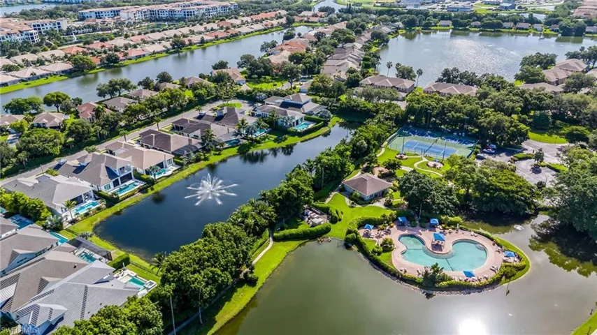 6541 Ilex Cir, Naples, Florida 34109