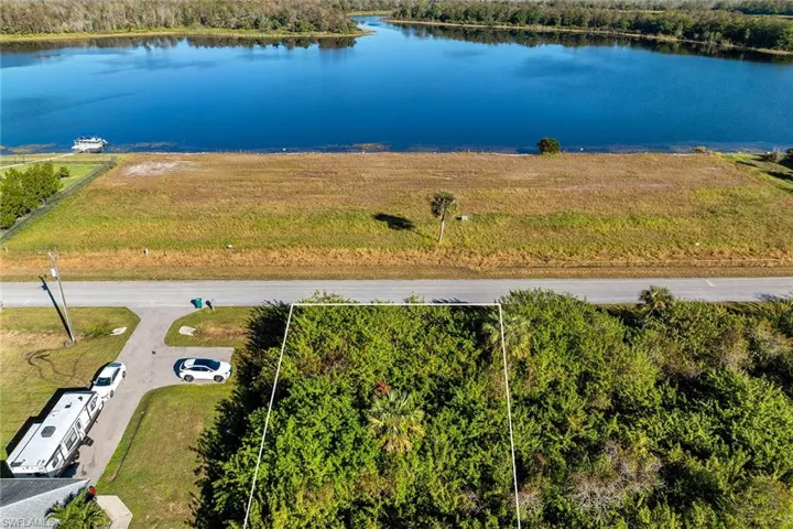 Shady Hollow W BLVD, Naples, FL 34120