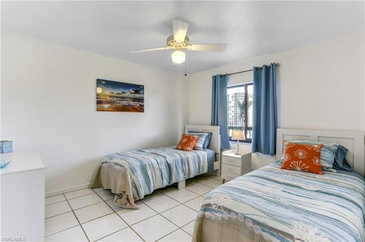 Spacious guest bedroom!