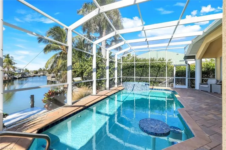 Refreshing Pool/Spa with gorgeous view of canal