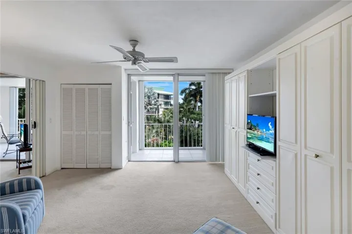 848 Collier Ct 304, Marco Island, Florida 34145
