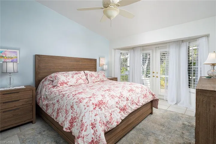 8069 San Vista Cir, Naples, Florida 34109
