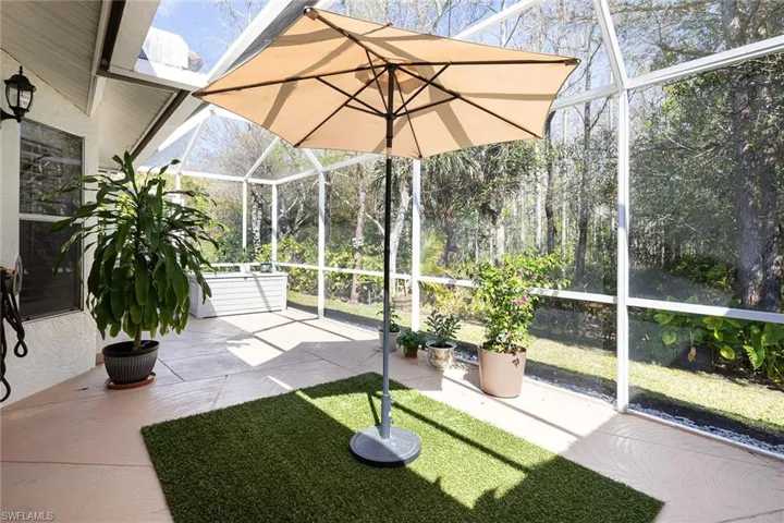 8069 San Vista Cir, Naples, Florida 34109
