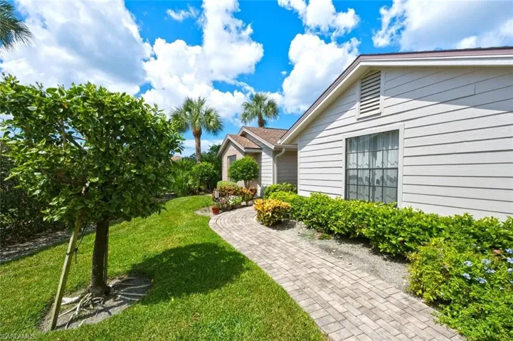 6625 Ilex Cir A, Naples, Florida 34109