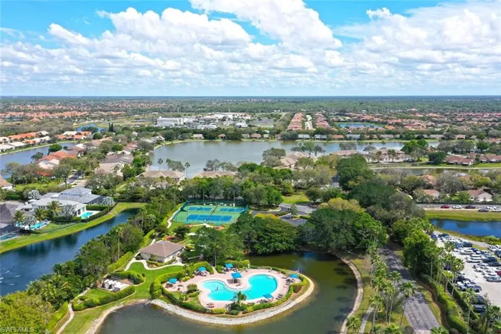 6625 Ilex Cir A, Naples, Florida 34109