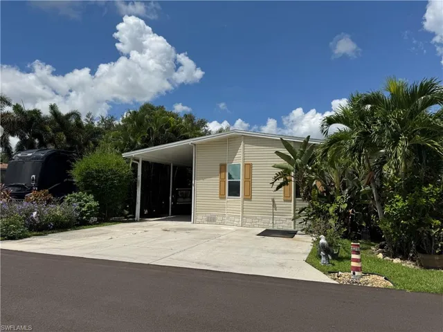 5730  Maplewood  CT, Fort Myers, FL 33905