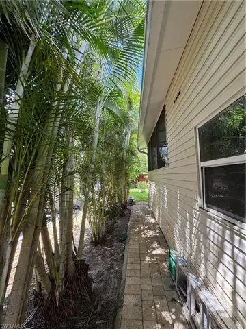 View of side of home