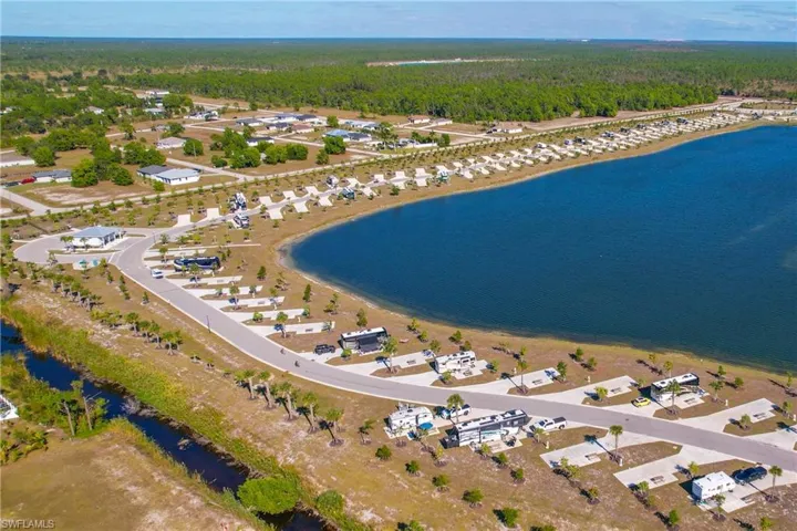 3825 Nw 38th Ave, Cape Coral, Florida 33993