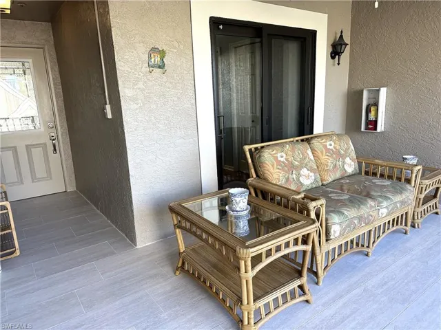 Enjoy your morning coffee while watching the sunrise on your front entry lanai! Notice the beautiful new tiled floor!