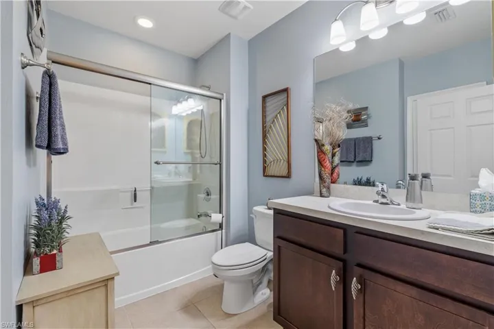 2718 Tarragona Ct, Cape Coral Fl 33909