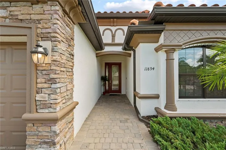 11894  White Stone  DR, Fort Myers, FL 33913