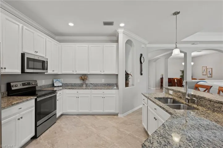 11894  White Stone  DR, Fort Myers, FL 33913
