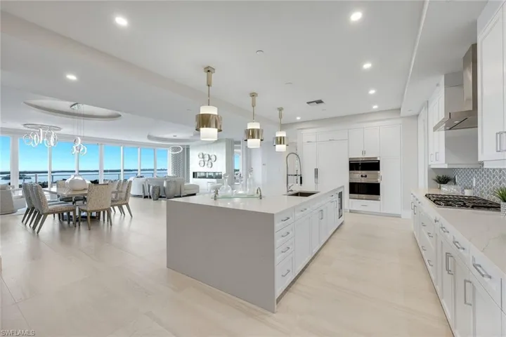 Light and bright, open and airy!