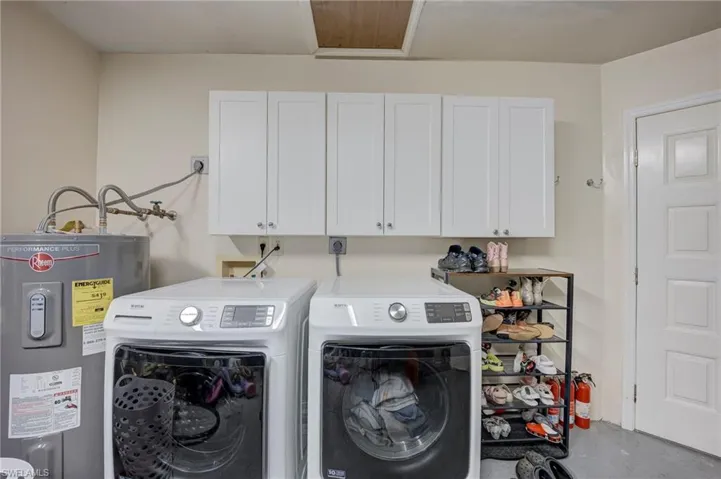 13103 Regent Cir, Fort Myers, Florida 33966