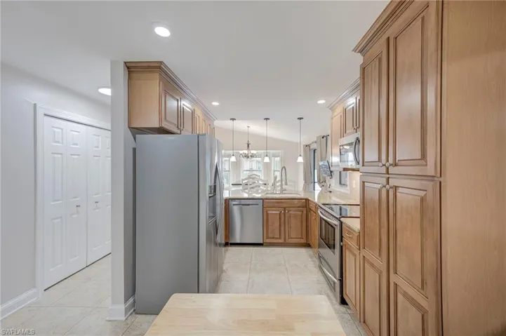 13103 Regent Cir, Fort Myers, Florida 33966