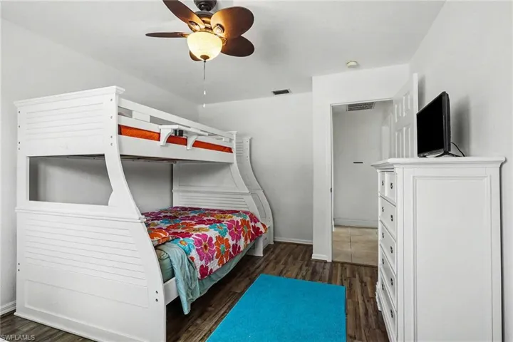 3754 Se 3rd Ave, Cape Coral, Florida 33904