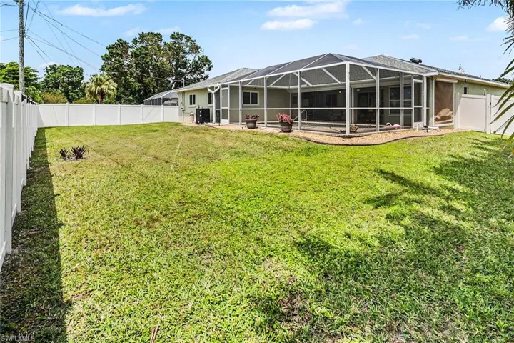 3754 Se 3rd Ave, Cape Coral, Florida 33904