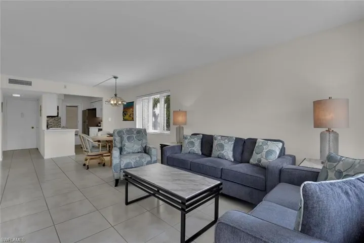 1300  Gulf Shore N BLVD, Naples, FL 34102