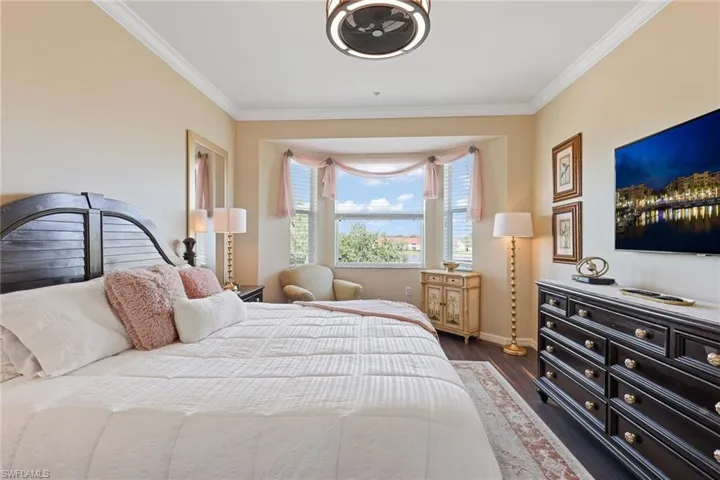 2740  Cypress Trace  CIR, Naples, FL 34119