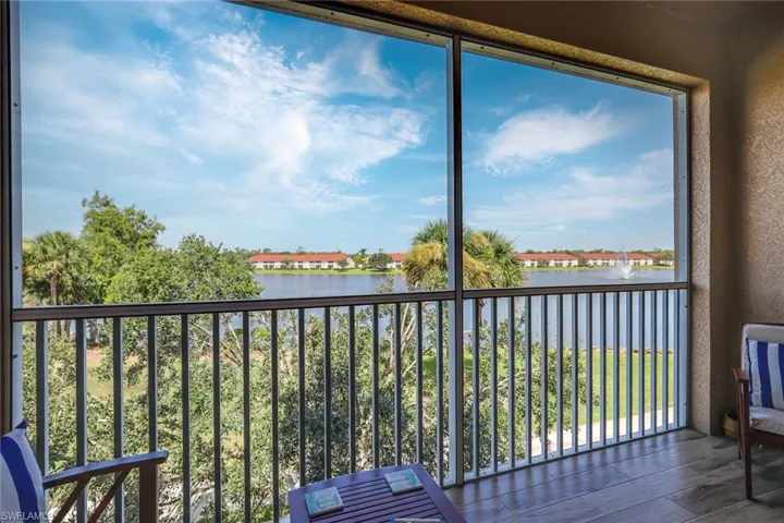 2740  Cypress Trace  CIR, Naples, FL 34119