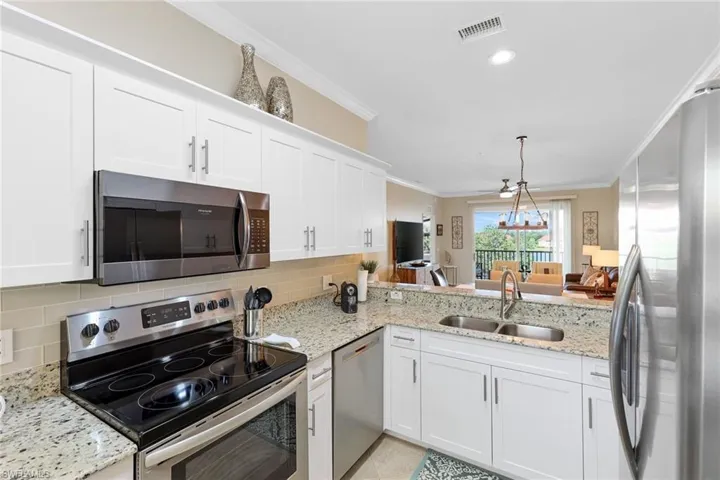 2740  Cypress Trace  CIR, Naples, FL 34119